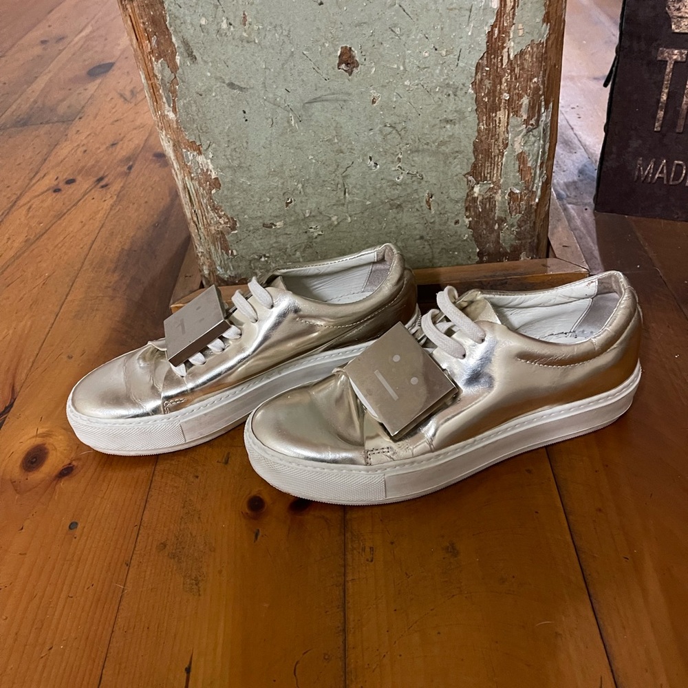Acne Studios Gold “Face” Sneaker. Sz EU37 - Picture 6 of 8